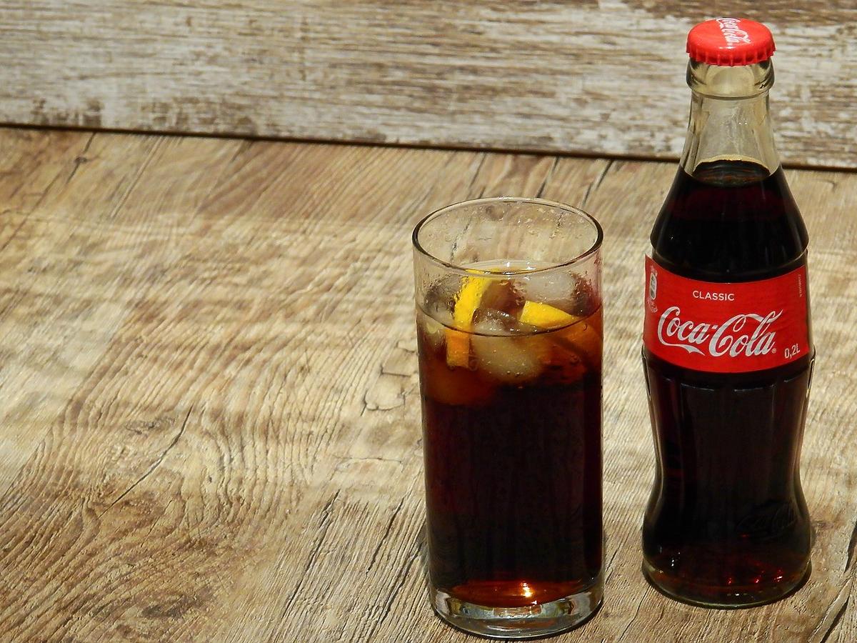 coca-cola odrdzewiacz podatek cukrowy