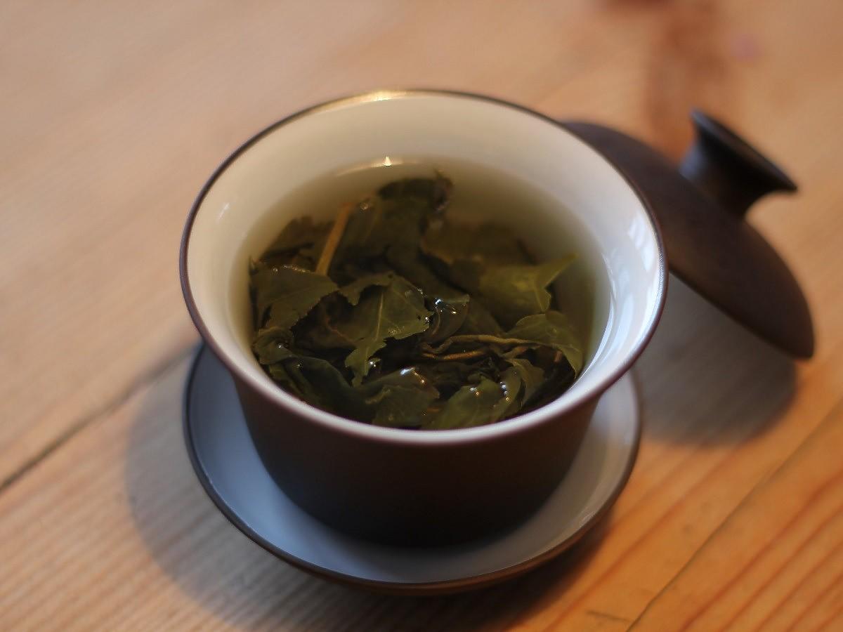 Jak pić zieloną herbatę? Pod żadnym pozorem nie róbcie tej 1 rzeczy