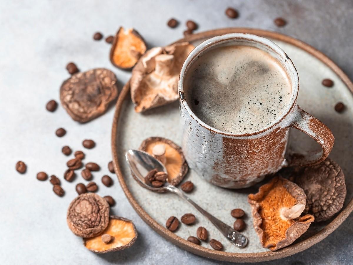 Jak zrobić grzybową kawę? Pomoże na zmęczenie, obniży poziom cukru i zbije cholesterol