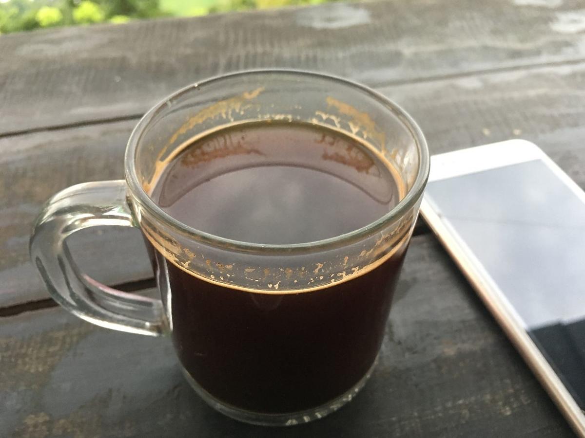 Kawa z kroplą tego płynu pomoże wam zrzucić nadmierny balast. Wystarczy ledwie odrobinka