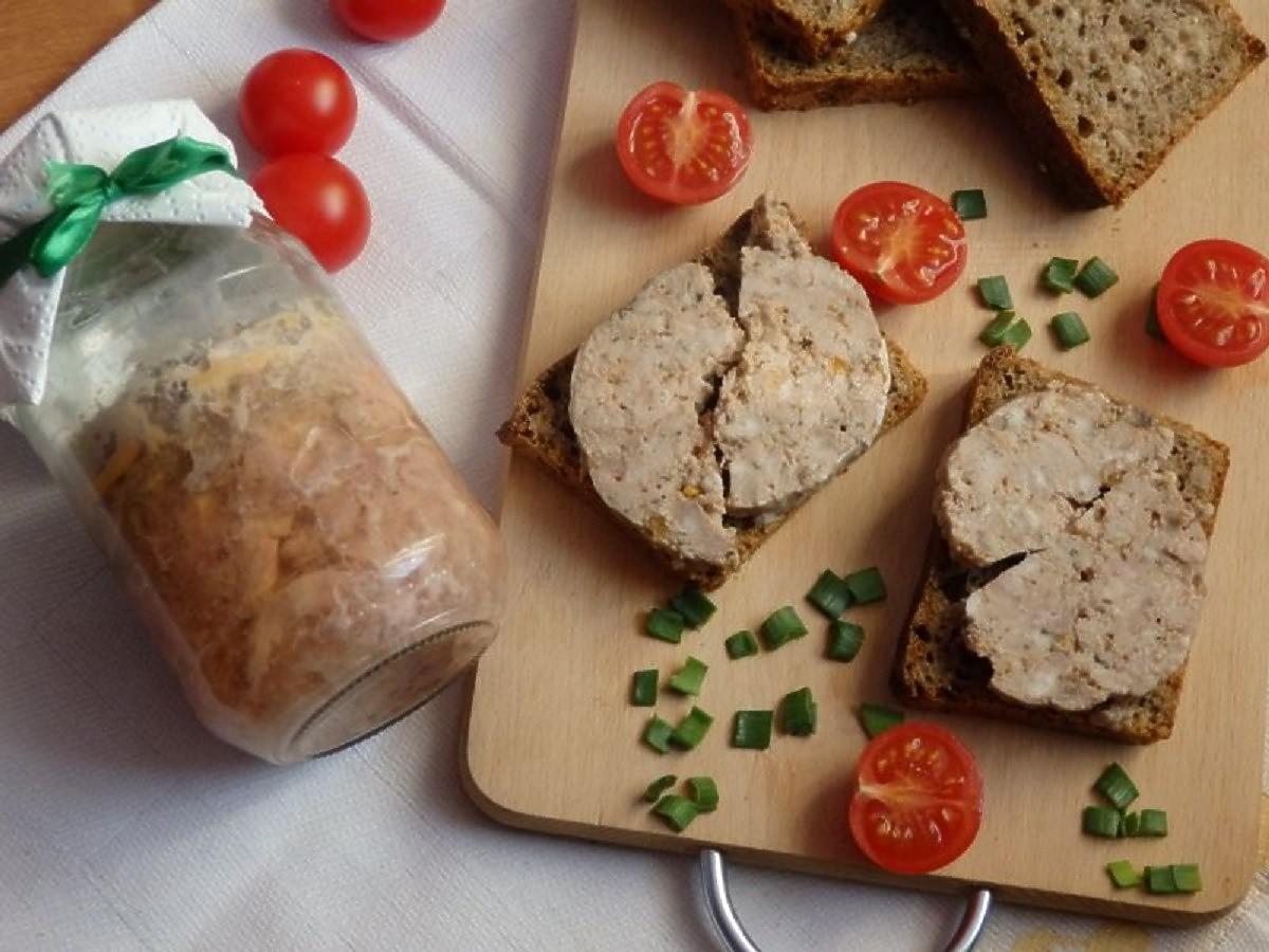 Kiełbasa ze słoika. Prosty przepis na domową wędlinę