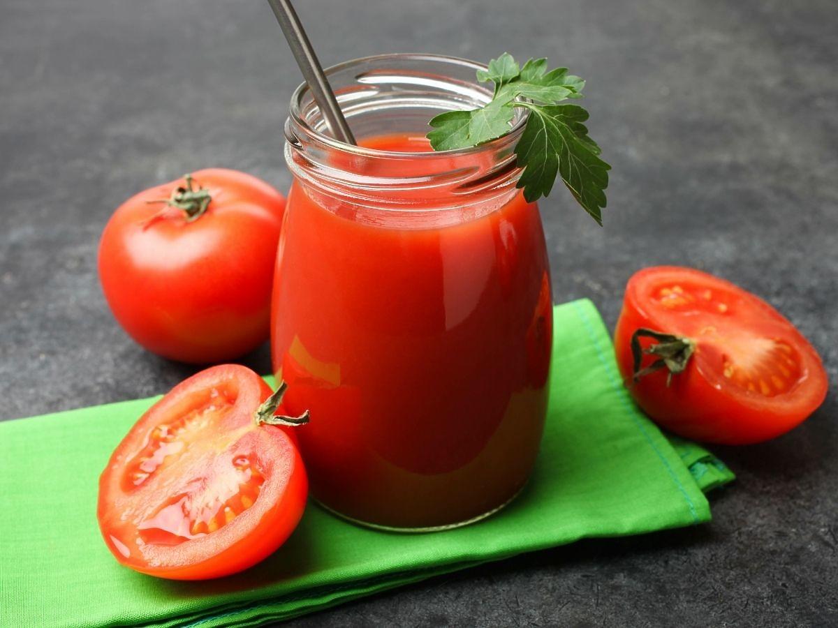 Pijecie sok pomidorowy? Jest zdrowy, ale tylko pod jednym warunkiem