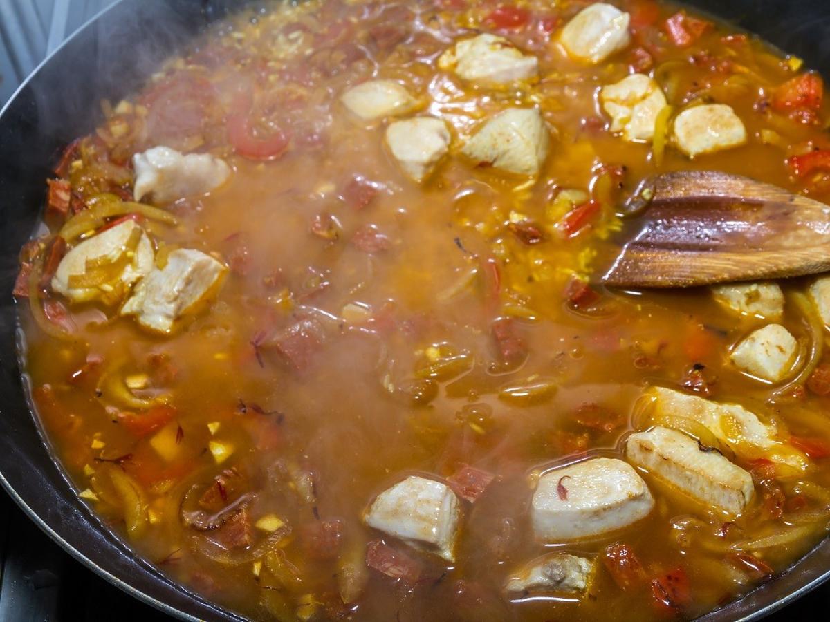 Pikantna zupa gyros to arcydzieło na talerzu. Pamiętajcie o 1 dodatku, a każdy będzie chciał dokładkę