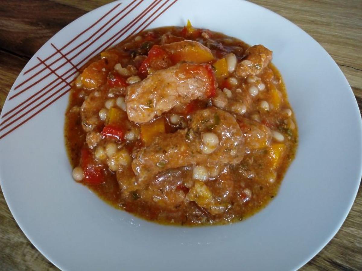 schab duszony z fasola i kielbasa