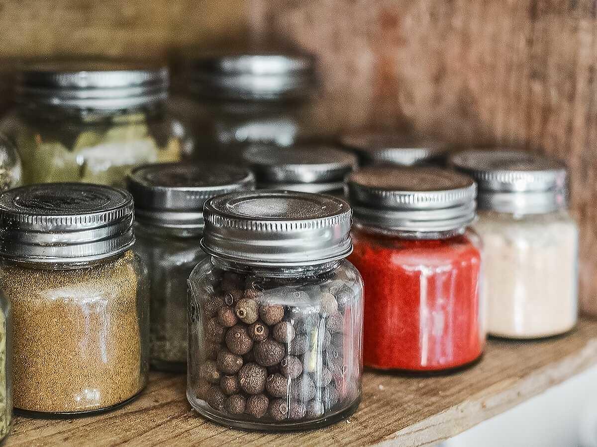 Używacie w kuchni tej przyprawy? Jest pełna groźnego dla zdrowia mikroplastiku