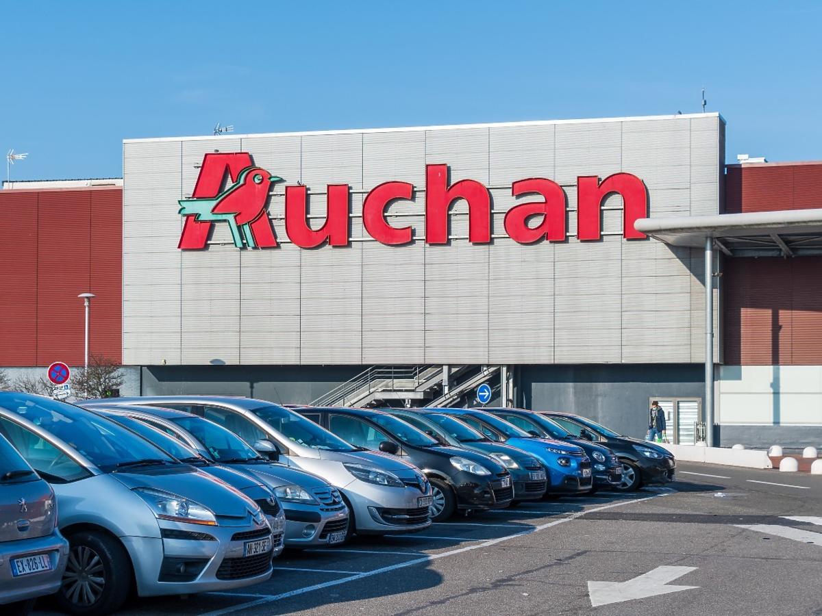 w Auchan nie zrobicie już zakupów w niedzielę.  Od lutego zakaz handlu będzie uszczelniony.