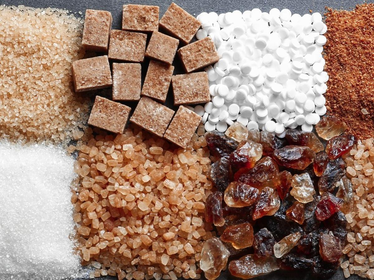 W ten sposób producenci ukrywają cukier w produktach. Nie dajcie się złapać na słodki lep