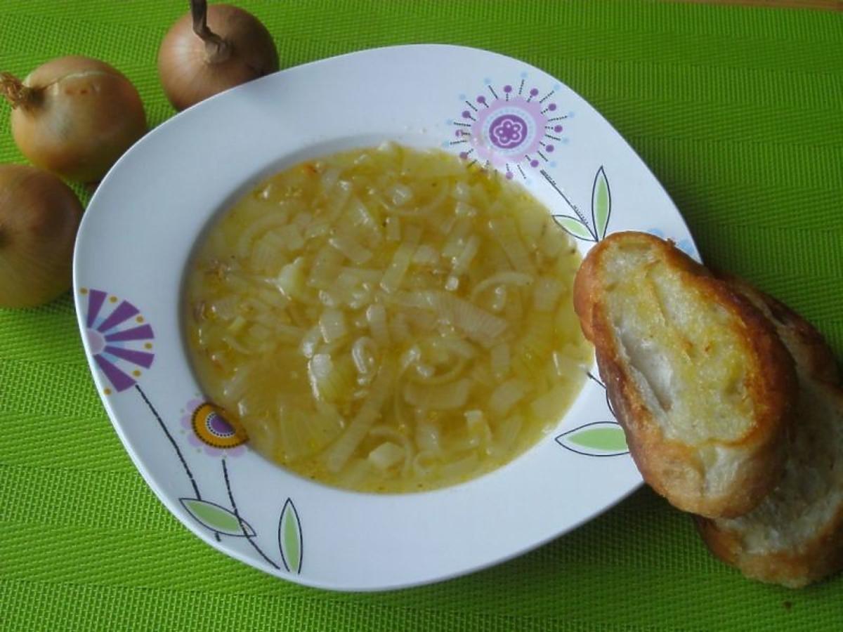 Zupa cebulowa